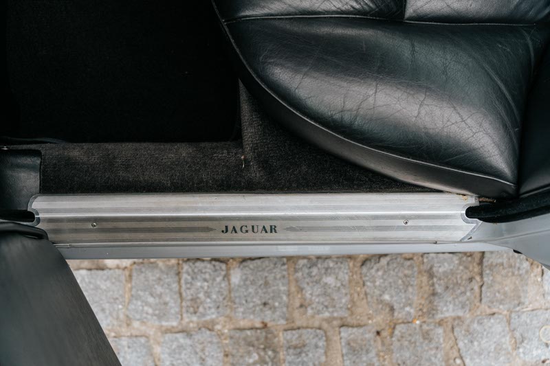 1985 Jaguar XJ6 4.2